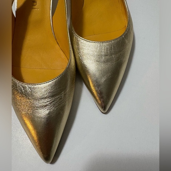 Mara Bini Italian Made Gold Leather Kitten Heel Slingbacks. 2in Heel. EU 38. - Picture 16 of 16